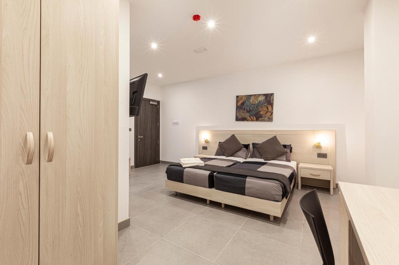 Charming,Comfortable And Centrally Located Group Accomodation Gzira 外观 照片